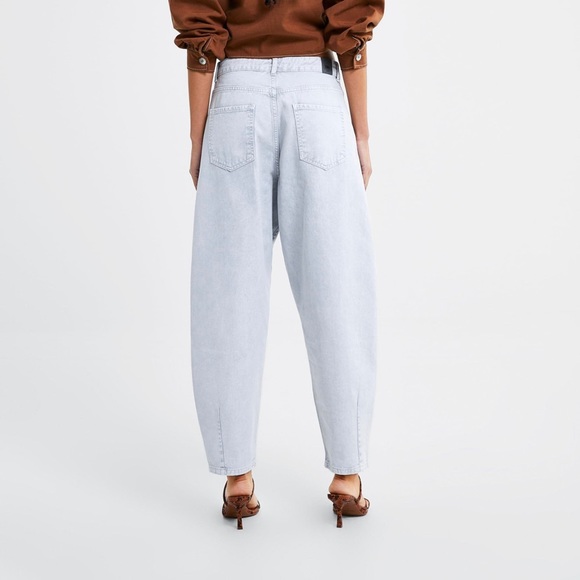 **SOLD** Zara Slouchy Darted Balloon Leg Jeans - Picture 2 of 7